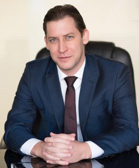 Dr. Rodrigo Karpat